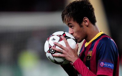 乐鱼电竞精华-中场球员第一人