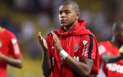 乐鱼电竞热评-佩里西奇关键头球救主